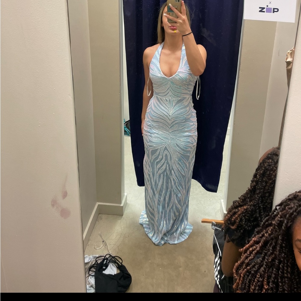 WINDSOR PROM DRESS SIZE SMALL